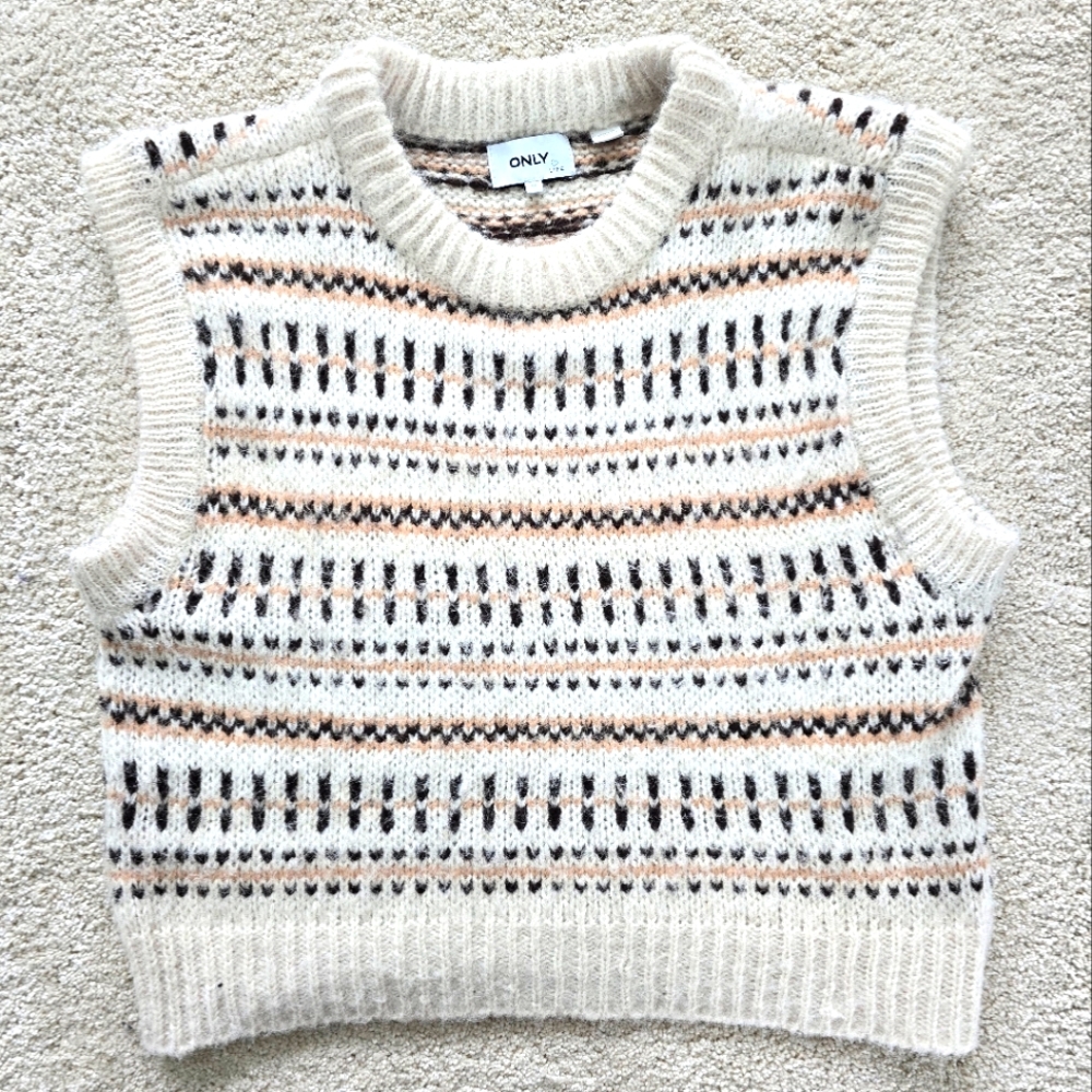 ONLY Knit Sleeveless Sweater Vest - Cream and Black NWOT